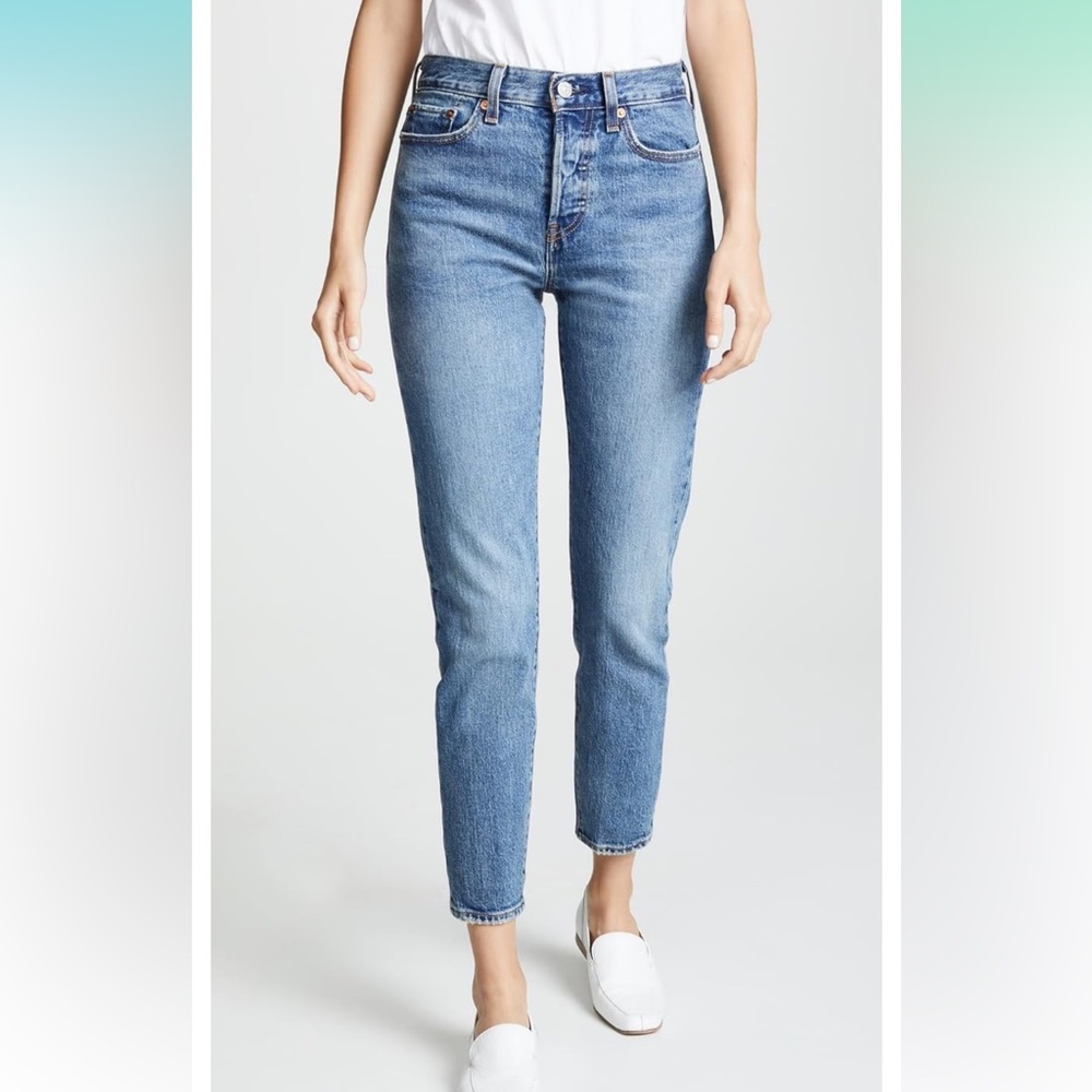 Levi's Women's Premium Wedgie Icon Fit Jeans